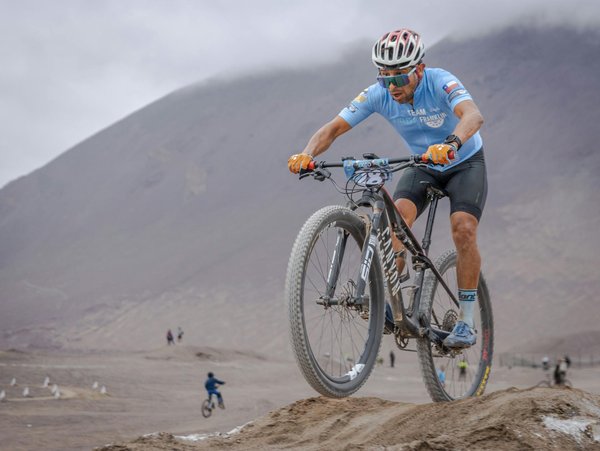 How can UK basketball teams utilize analytics to improve their strategy?